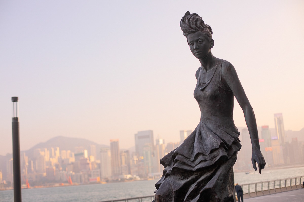 一張含有 建築, 雕塑, 戶外, 天空 的圖片 AI 產生的內容可能不正確。