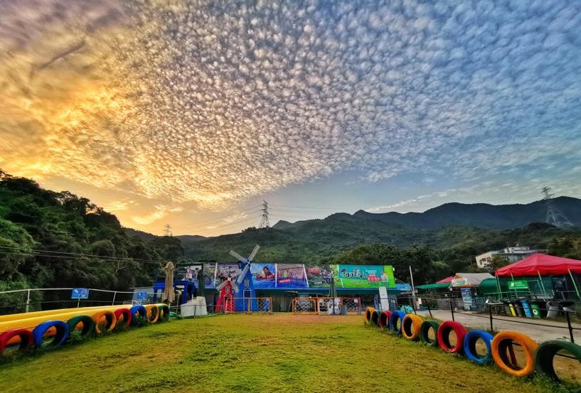 🌿【沙頭角親子好去處】禾田喜山種植園!25萬呎山野樂園 x 海陸空全日任玩,回歸自然盡情放電!🚜💨✨