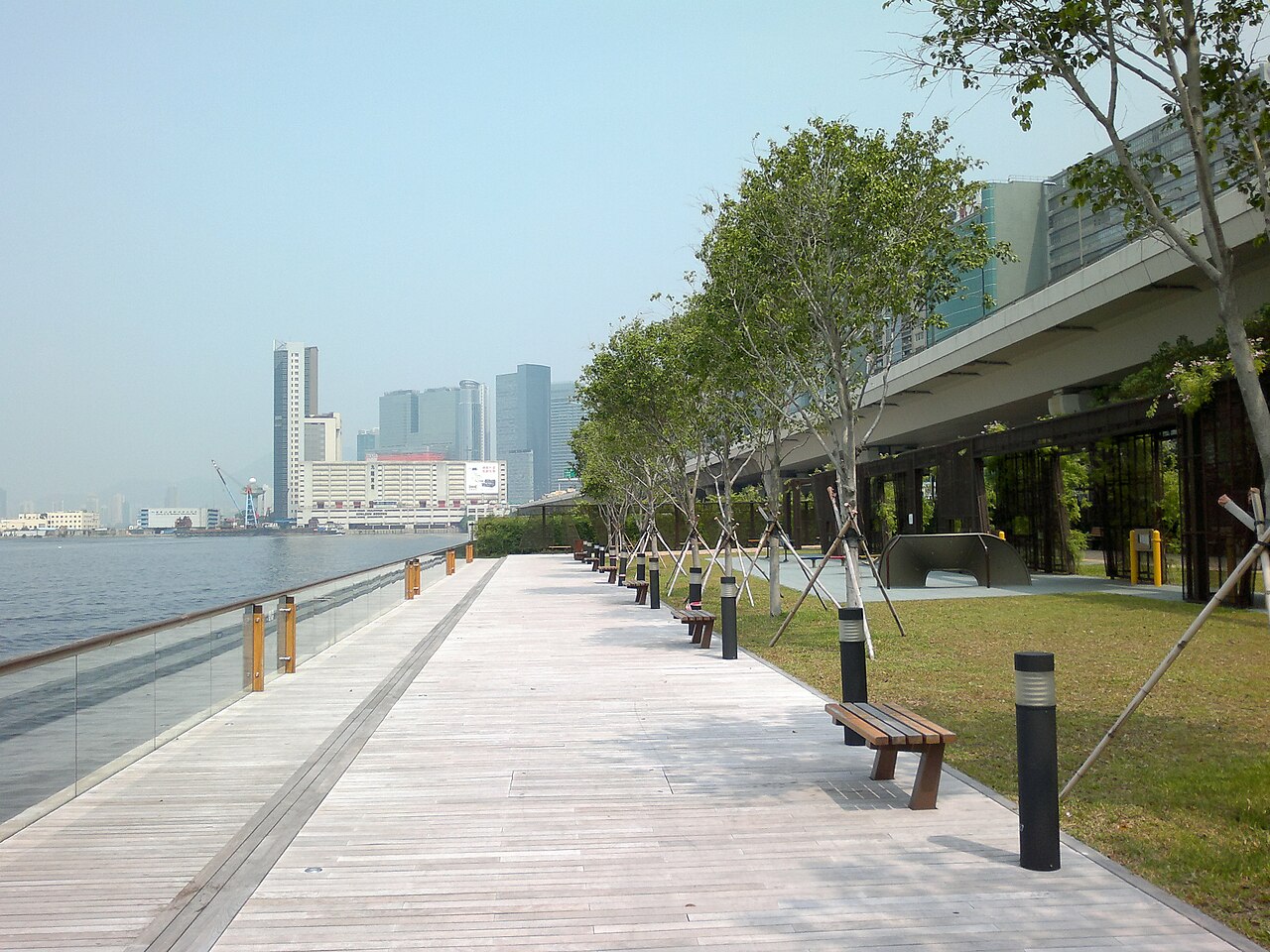 Kwun_Tong_Promenade_Phase_1_North_End (1)