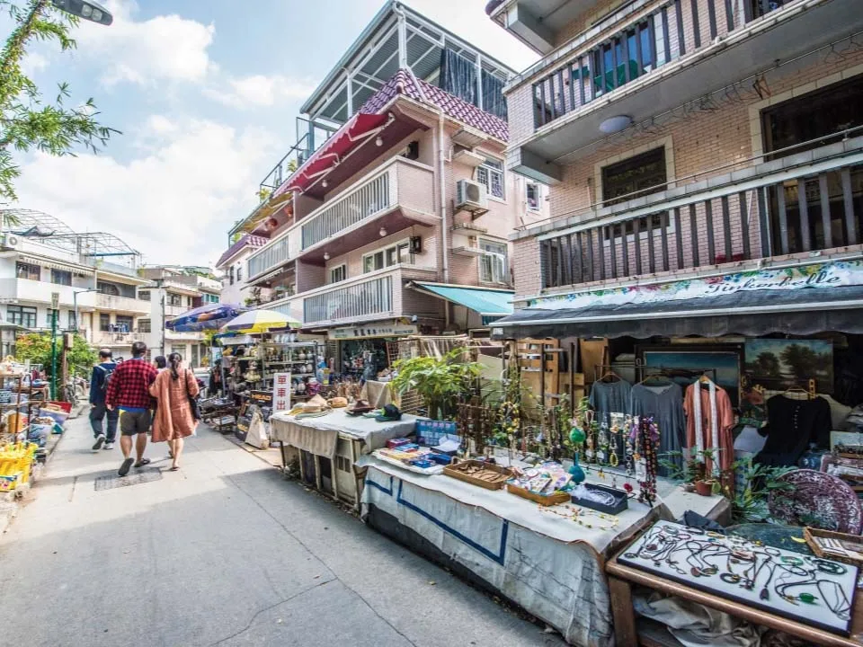 yung-shue-wan-main-street-01