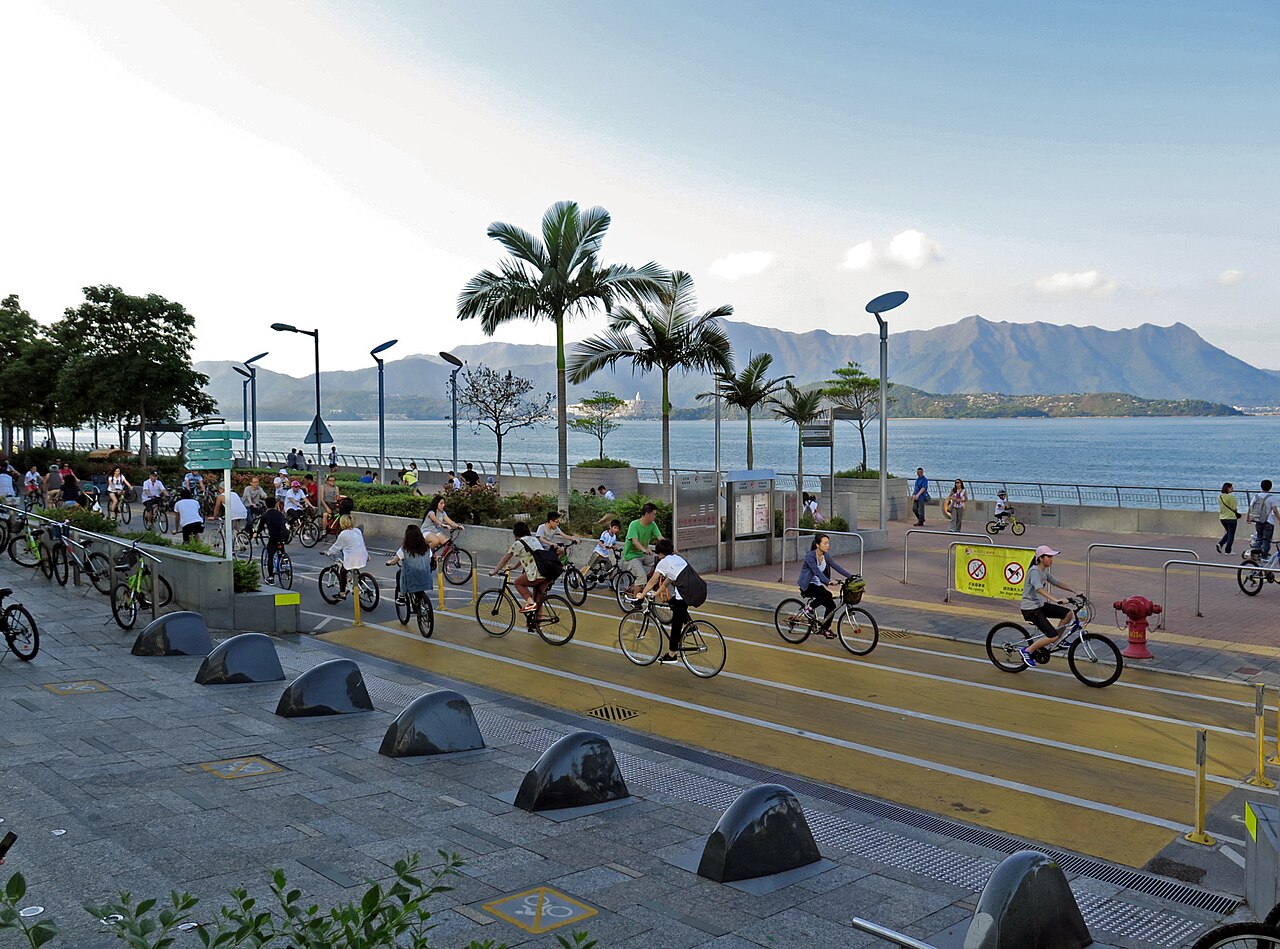 Pak_Shek_Kok_Promenade_Cycling_Path_201504